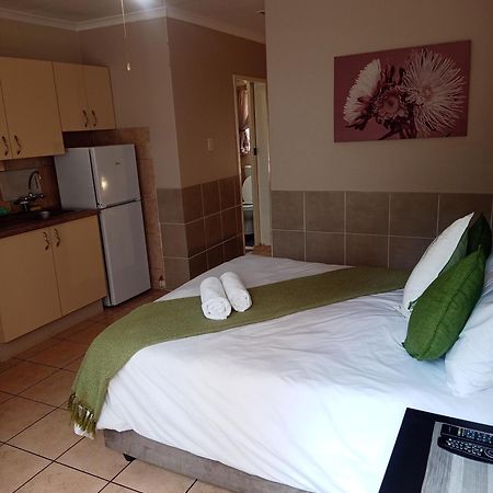 Accommodation@Park1285 Pretoria-Noord Exterior foto